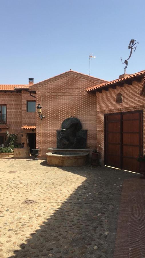 Casa Del Trotamundos Guest House Villamayor de Campos Eksteriør bilde